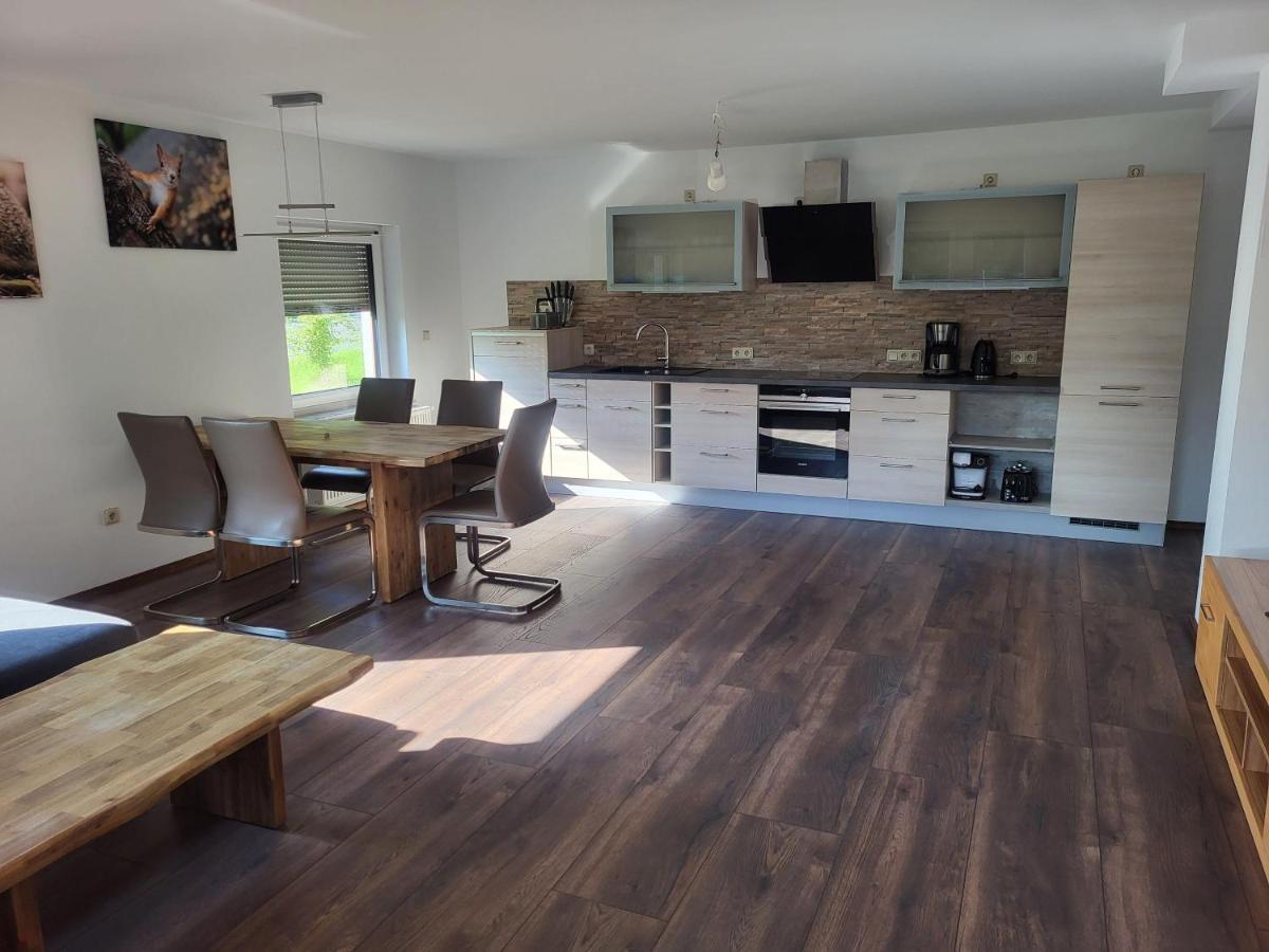Ferienwohnung-Kroeger-Ii ฮาสเซลเฟลเดอ ภายนอก รูปภาพ