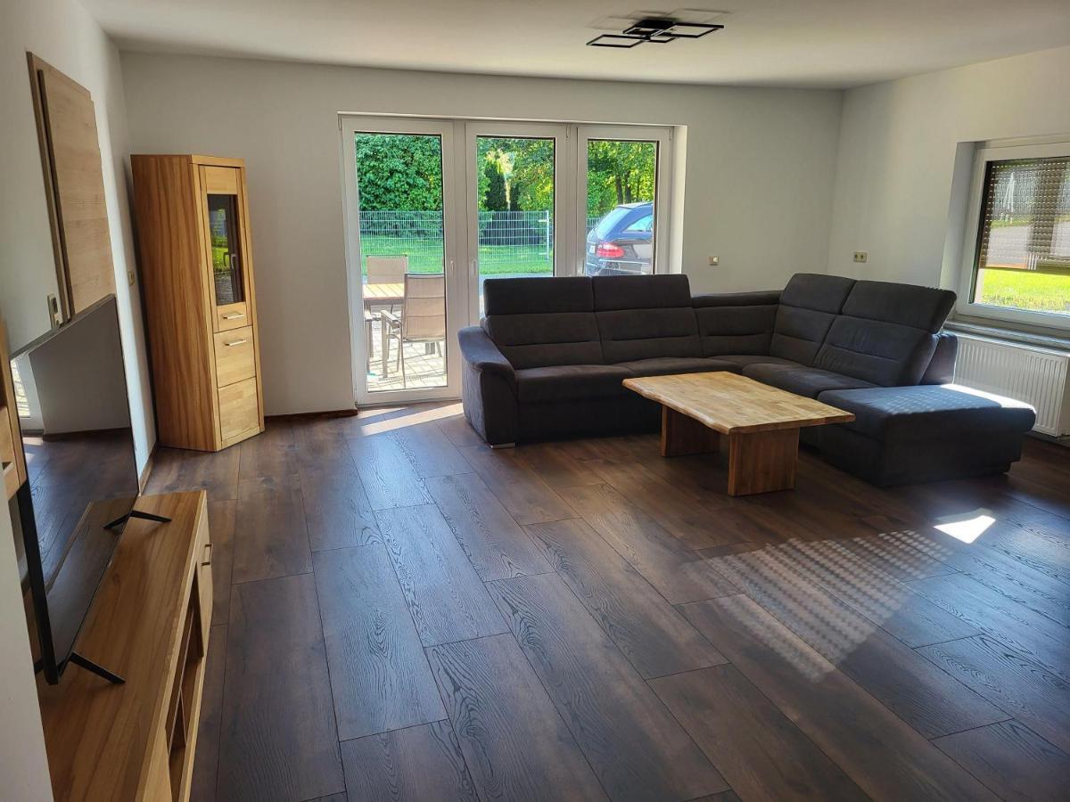 Ferienwohnung-Kroeger-Ii ฮาสเซลเฟลเดอ ภายนอก รูปภาพ