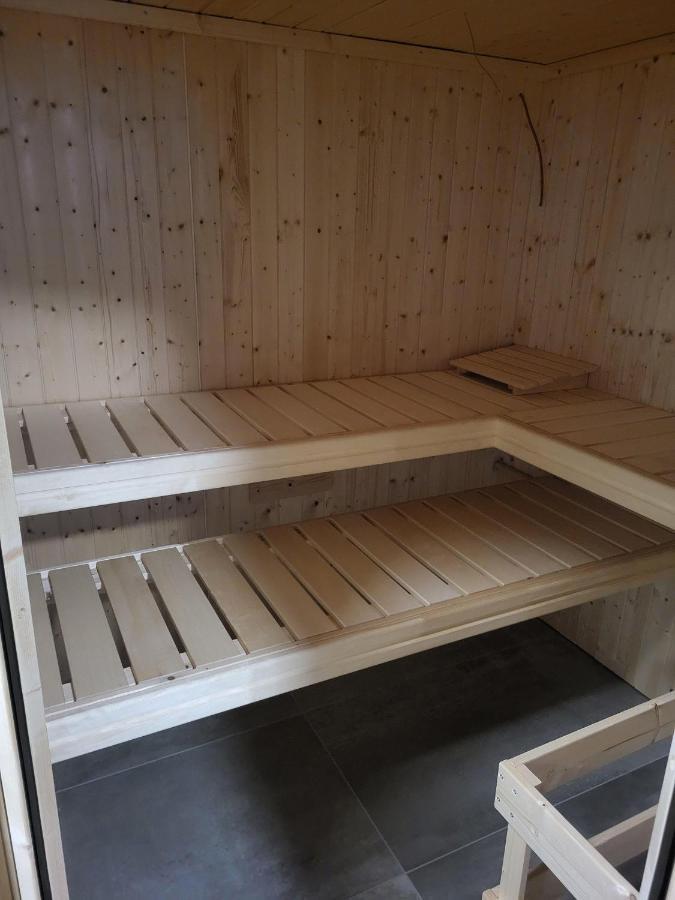 Ferienwohnung-Kroeger-Ii ฮาสเซลเฟลเดอ ภายนอก รูปภาพ